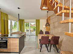 Bachhof Resort, Ferienwohnung Koch- und Wohnbereich